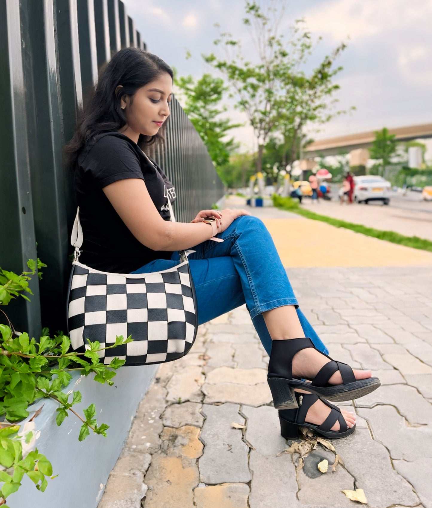 Stylish Ladies Hobo bags (white & Black)